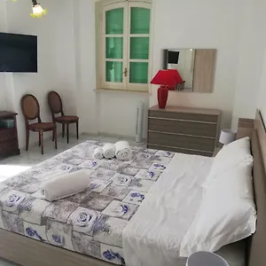https://villa-parisi.barihotels.org